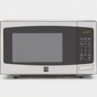 Drying wood via microwave